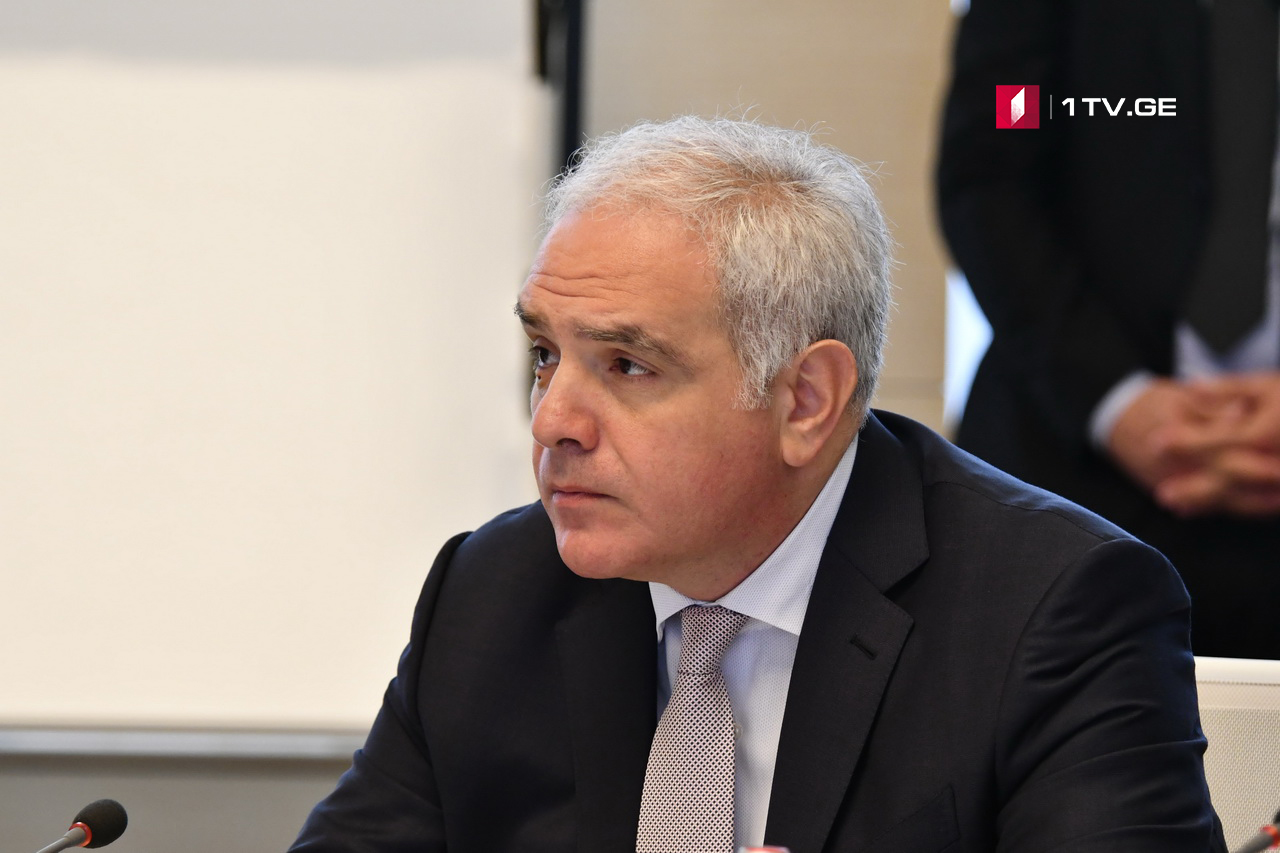 გიორგი მრებრიშვილი - შინაგან საქმეთა ახალ მინისტრ გიორგი გახარიას წარმატებას ვუსურვებ