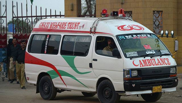პაკისტანში ავტოსაგზაო შემთხვევას სულ მცირე 17 ადამიანი ემსხვერპლა