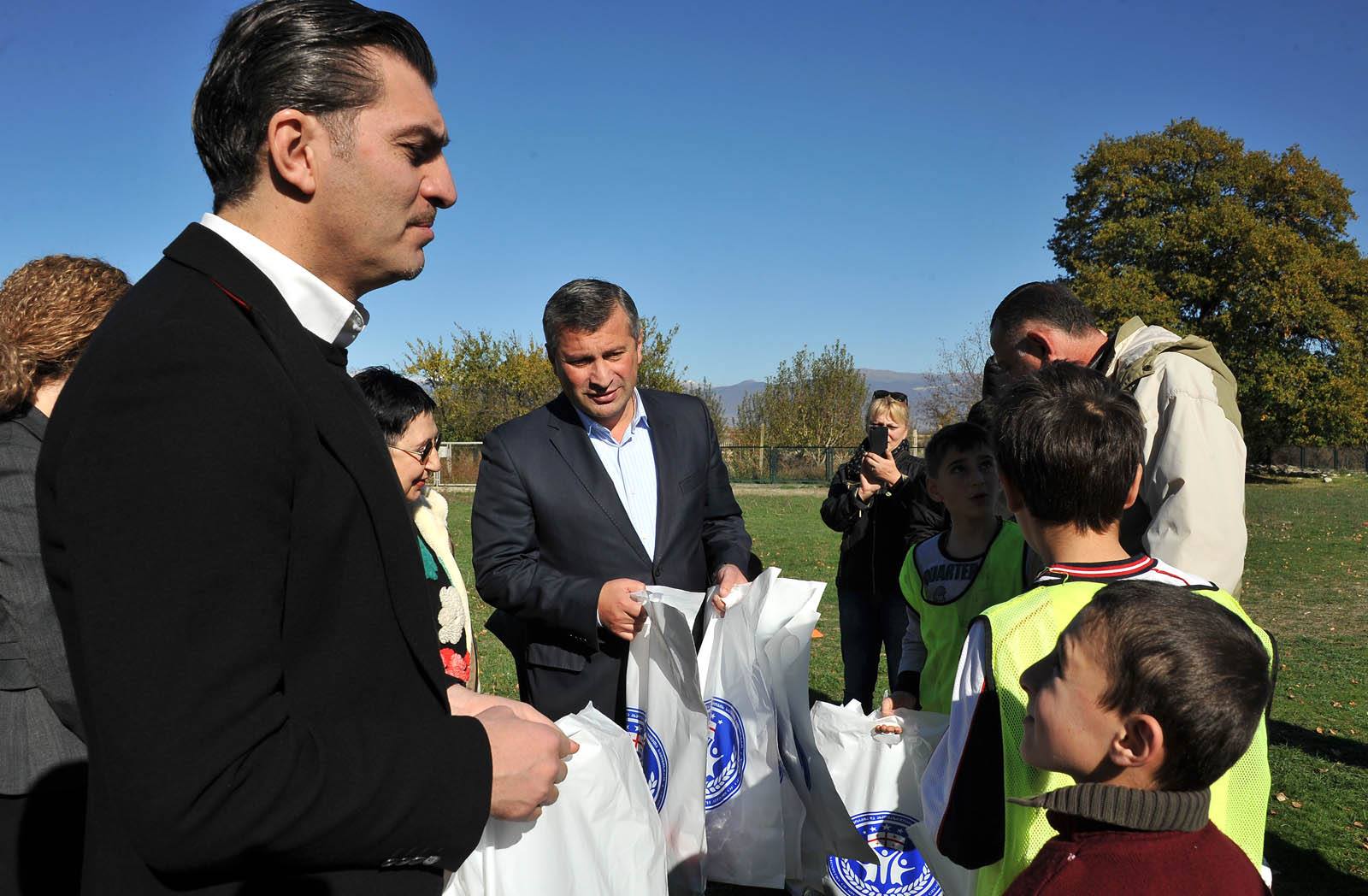 საოკუპაციო ზოლთან მოედნის კეთილმოწყობა გადაწყდა