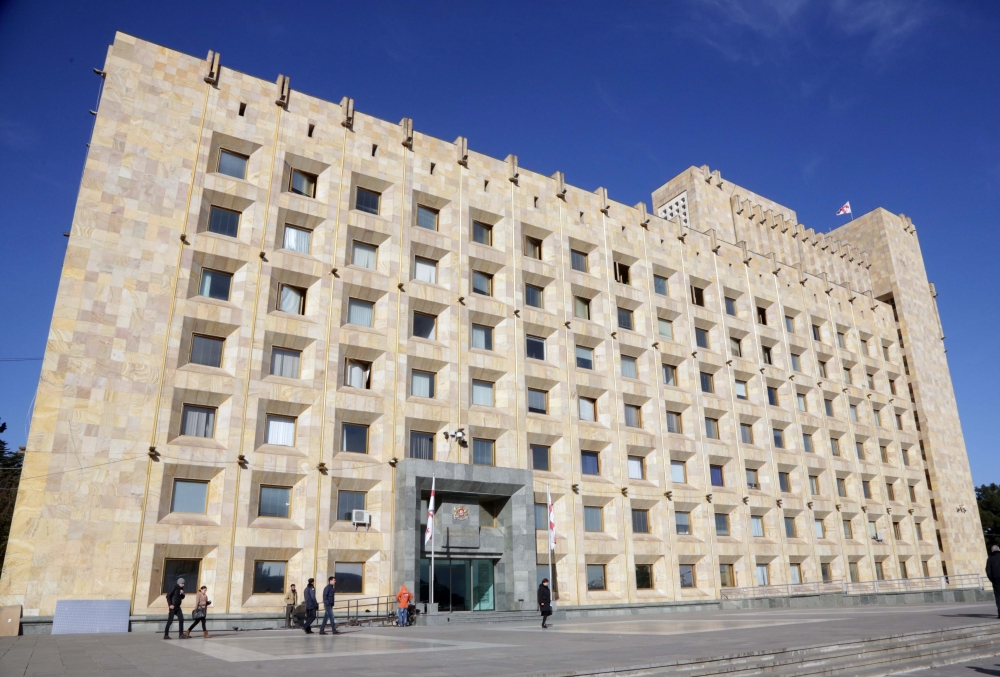 Gürcüstan hökumət administrasiyasının mətbuat xidməti Şevardnadzenin nəvələrinin bəyanatına əks səda verir