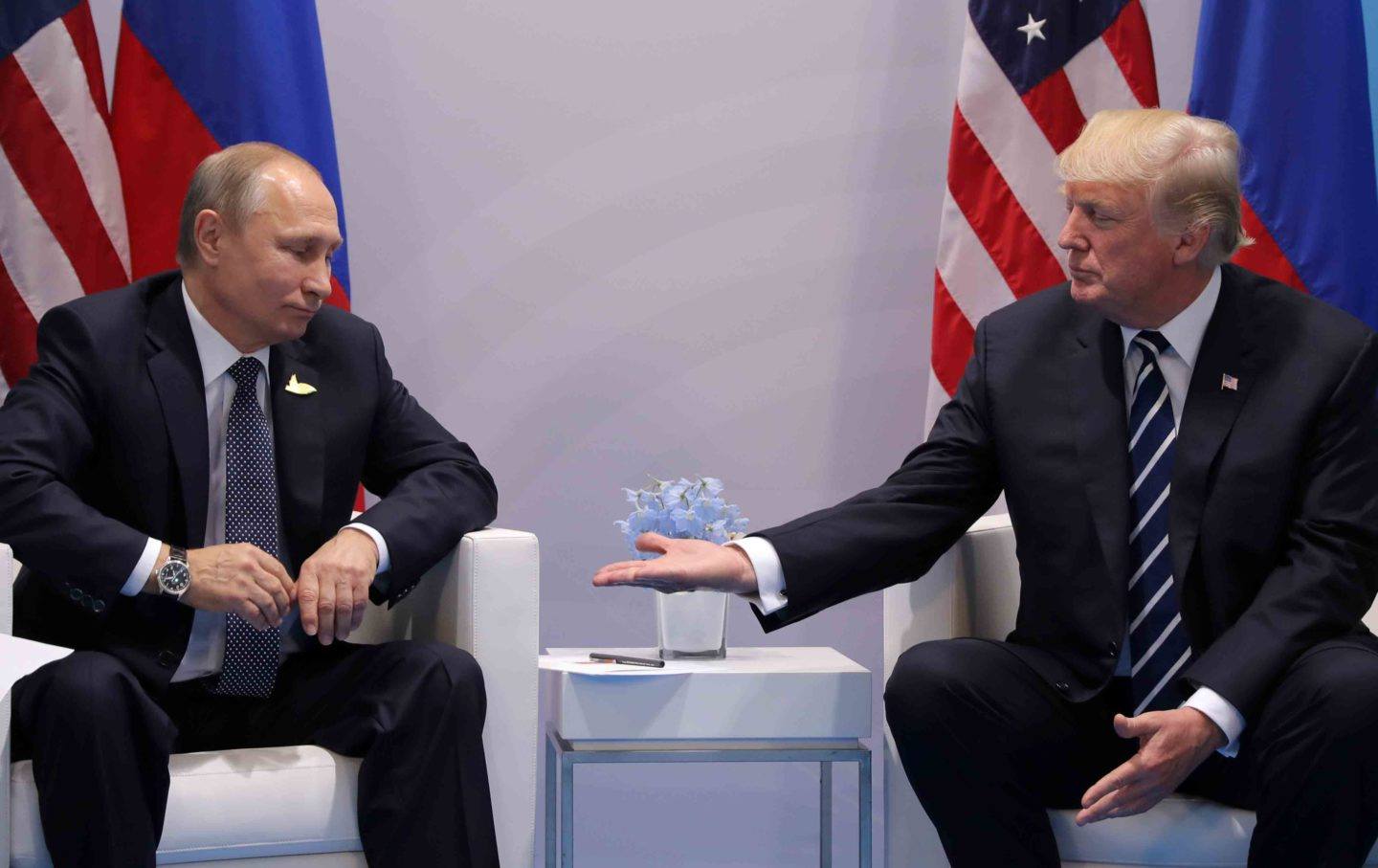 Reuters - პუტინი და ტრამპი ერთმანეთს არ შეხვდებიან