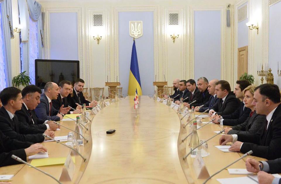 Гуырдзыстоны делегаци, Украинайы Уæллаг Радайы сæрдарыл фембæлд