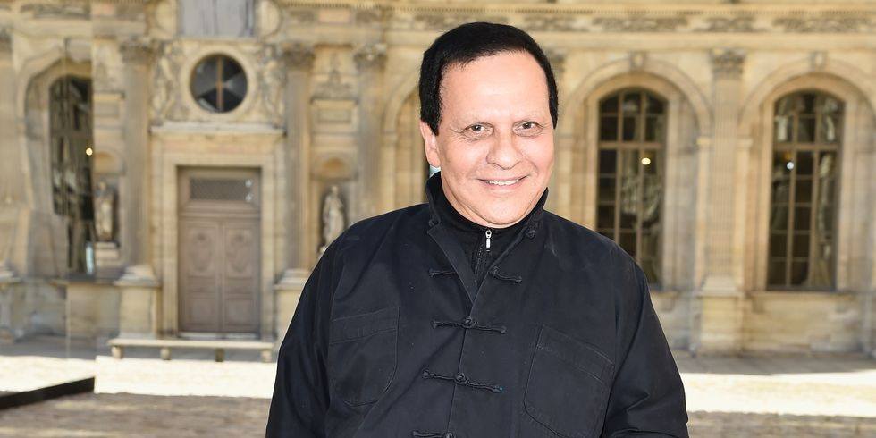 77 шықәсa шихыҵуaз иҧсҭaзaaрa дaлҵит aдизaинер Азедин Алaиa