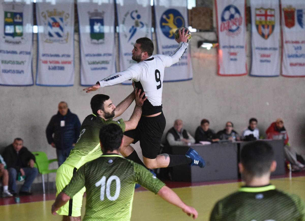 ხელბურთში საქართველოს ეროვნული ჩემპიონატს „შავი ზღვის ბიჭები“ლიდერობს