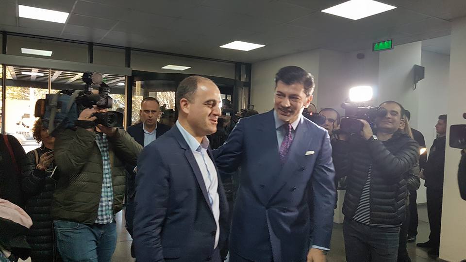 Կախա Կալաձեն սկսում է իր աշխատանքային առաջին օրը քաղաքապետարանում