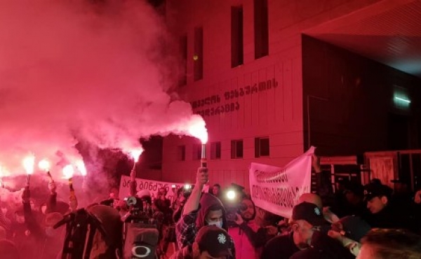 Futbol Federasiyasının yanında keçirilən aksiyada 10 nəfər həbs edildi