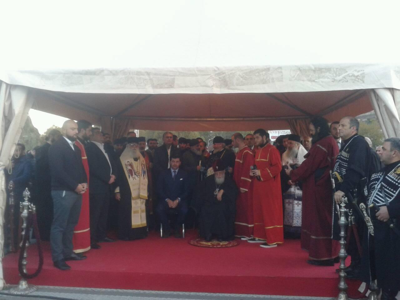 მეტეხის ხიდზე ასი ათასი მოწამის ხსენების დღე აღინიშნება