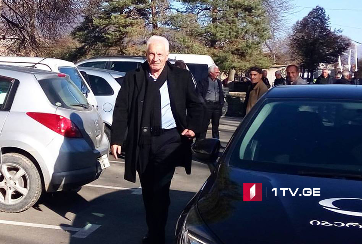 თიანეთის მერის თამაზ მეჭიაურის პირველი სამუშაო დღე