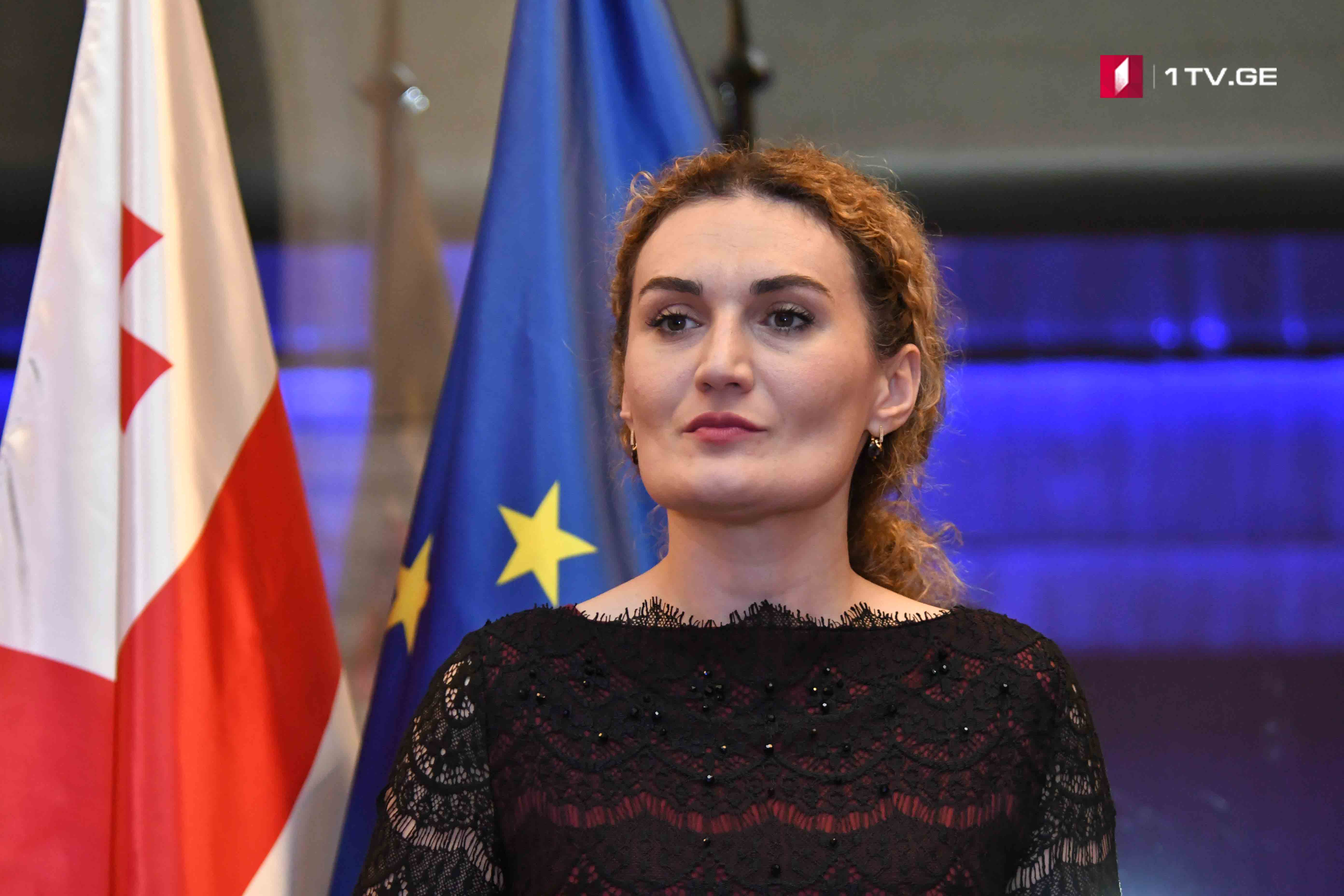 ქეთევან ციხელაშვილი - ის, რასაც ანატოლი ბიბილოვი „უსაფრთხოების ზომებს“ უკავშირებს, რეალურად ადგილობრივი მოსახლეობის იზოლაცია და თავისუფლების შეზღუდვაა