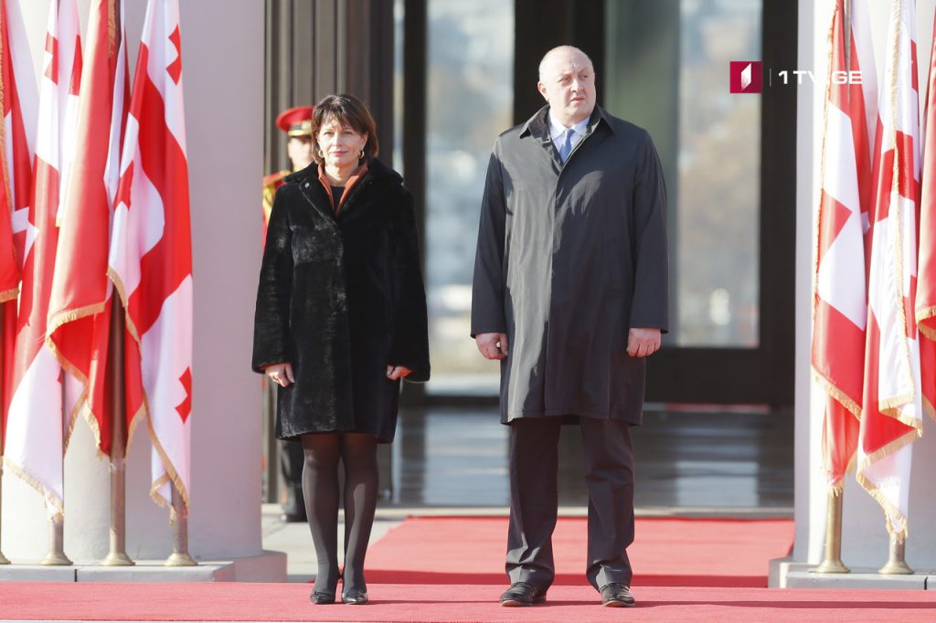 შვეიცარიის პრეზიდენტი - ქართულ-რუსული ურთიერთობების დალაგებას ყველანაირად შევეცდებით