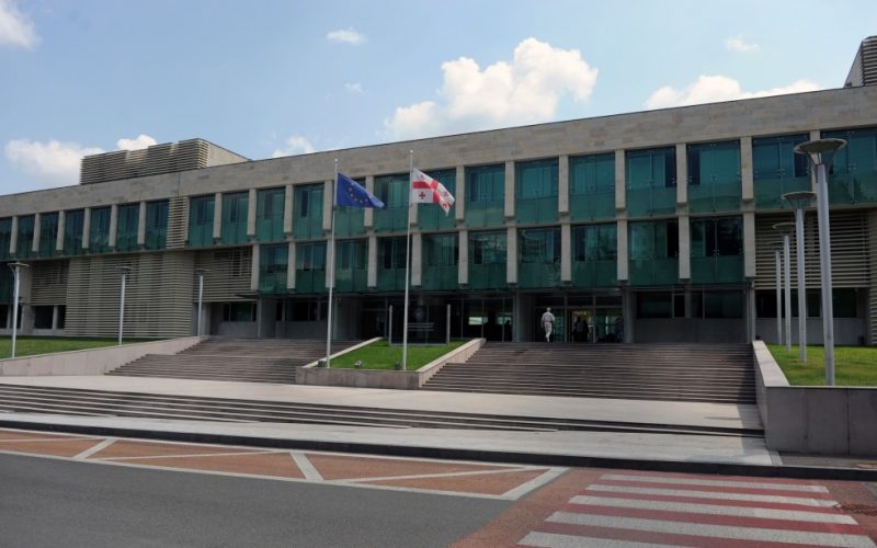 Anti-corruption Agency detains 5 individuals on the fact of commercial bribery
