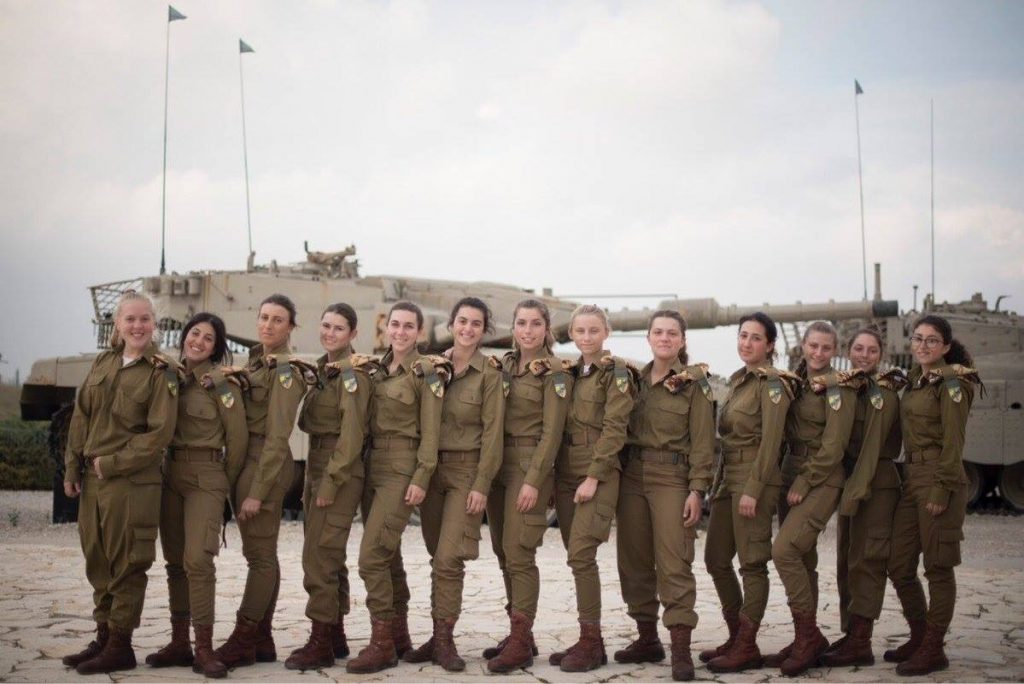 ისრაელის არმიამ ქალი ტანკისტების ჯგუფი მოამზადა