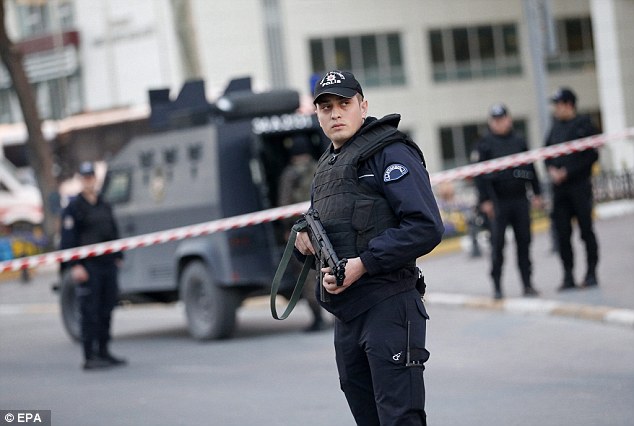თურქეთში რუსეთის ელჩის მკვლელობის ორგანიზებაში ეჭვმიტანილი დააკავეს