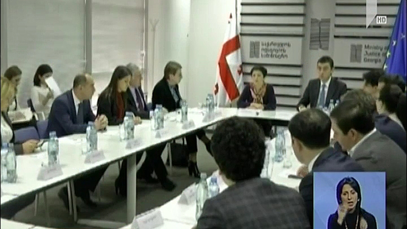 მსჯელობა ნარკოპოლიტიკის ლიბერალიზაციაზე