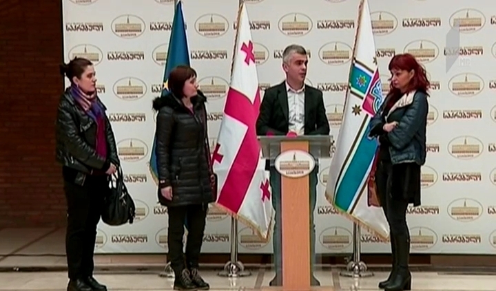 დავით ჟღენტი: მერია აუტიზმის სპექტრის მქონე ბავშვების ნაწილს დახმარებას არ უწევს