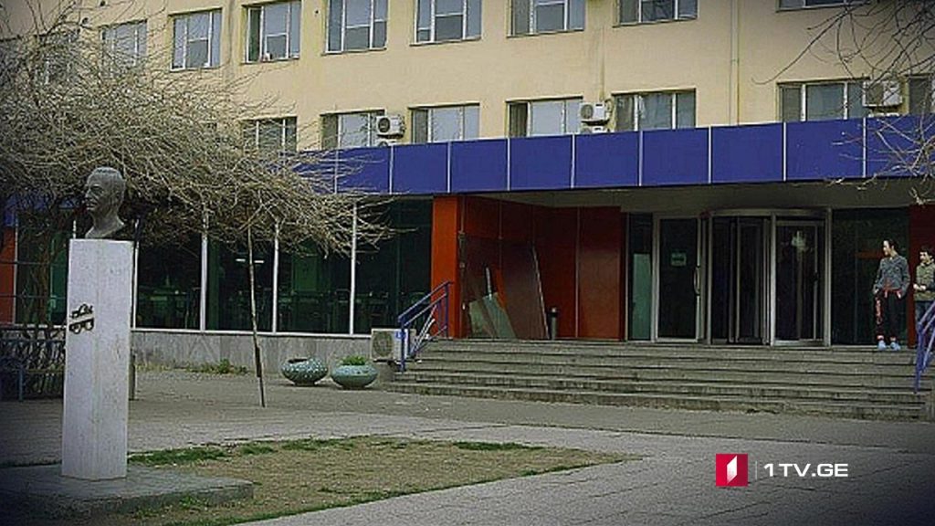 იაშვილის სახელობის კლინიკიდან გათავისუფლებული ექიმები