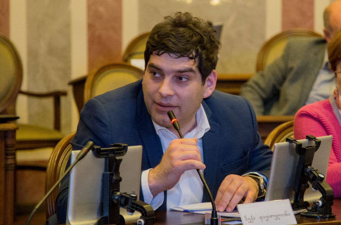 ბექა დავითულიანი - მერიის თანამდებობის პირების ხელფასი არც ერთი თეთრით არ გაიზრდება