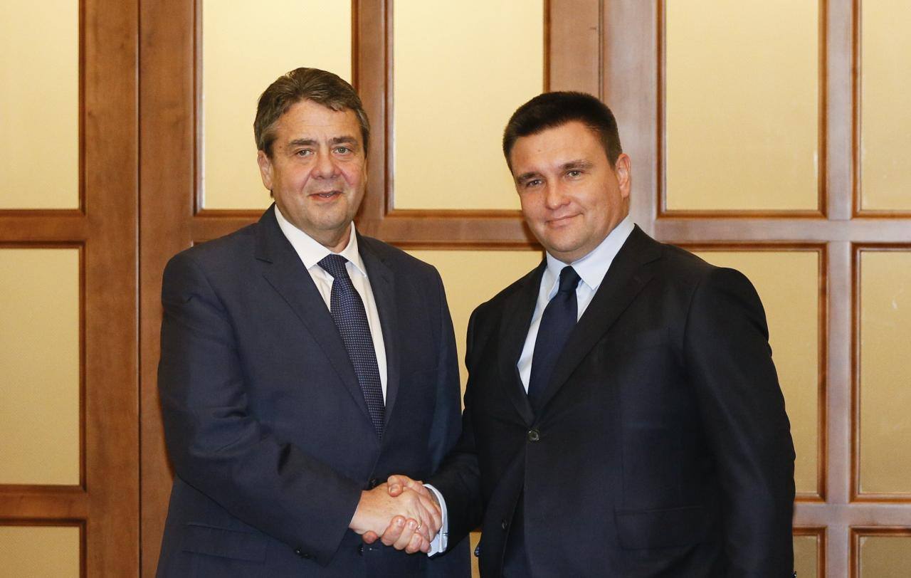 ზიგმარ გაბრიელი - გერმანია სკეპტიკურად უყურებს აშშ-ის მიერ უკრაინისთვის იარაღის მიწოდებას