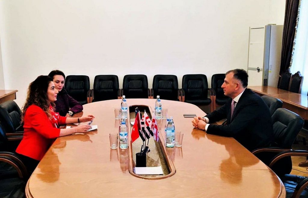 Զուրաբ Պատարաձեն Թուրքիայի գլխավոր հյուպատոսի հետ քննարկել է սահմանային կարգավորումներում բացառություն անելու հնարավորությունների հարցերը