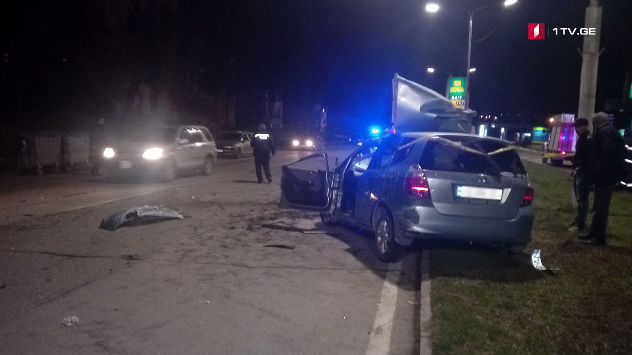 თელავში ავტოსაგზაო შემთხვევის შედეგად ორი ადამიანი დაშავდა