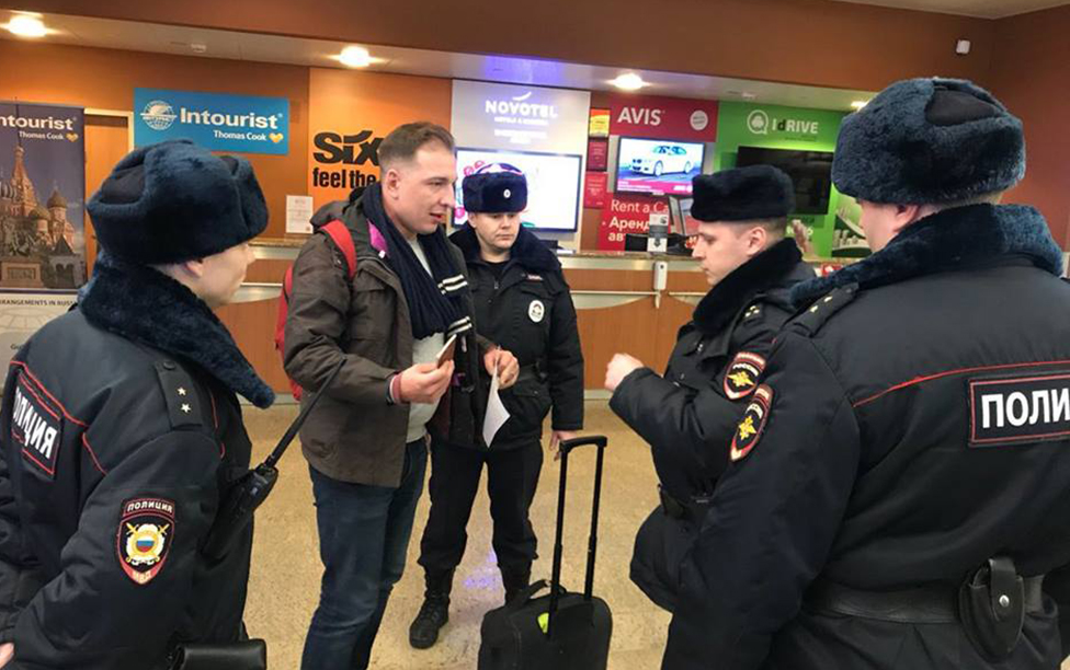 მოსკოვის შერემეტიევოს აეროპორტში კორუფციის წინააღმდეგ ბრძოლის ფონდის დირექტორი რომან რუბანოვი დააკავეს