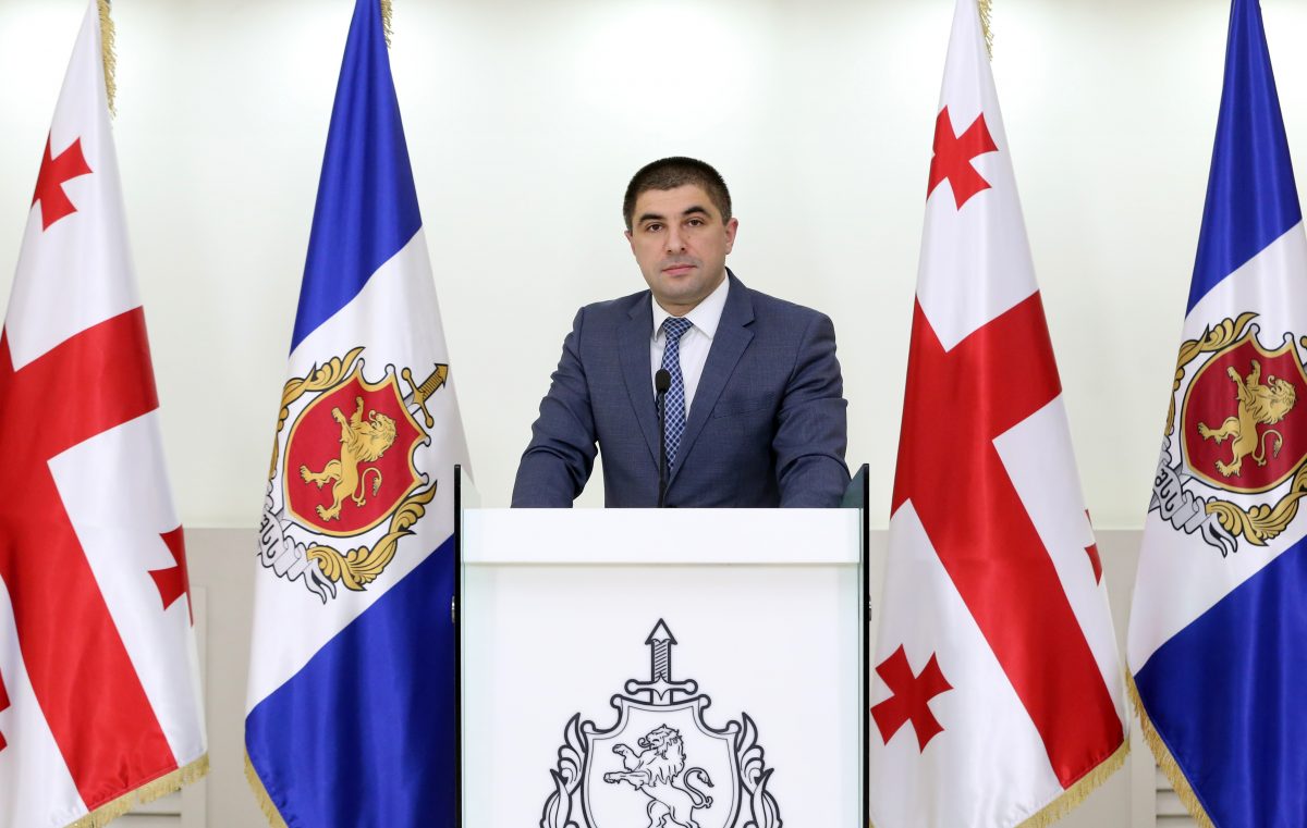 შსს-მ ნარკოდანაშაულისთვის 20 პირი, მათ შორის 5 ნარკორეალიზატორი დააკავა