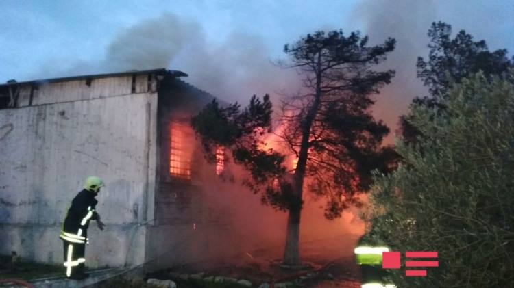 В результате пожара в наркодиспансере в Баку погибли 30 человек