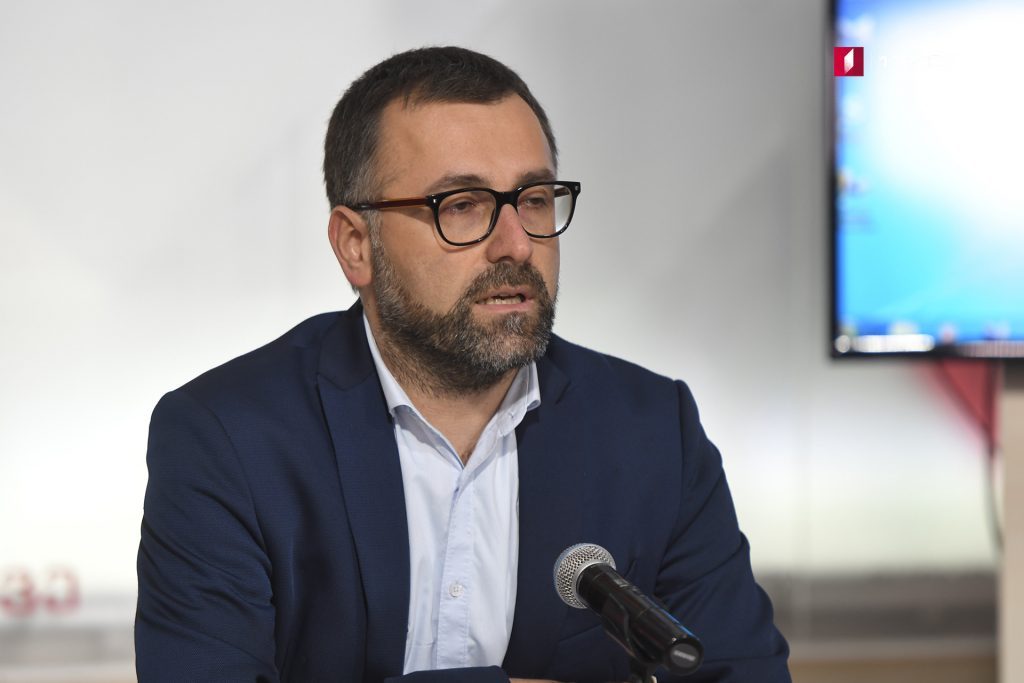 ზვიად დევდარიანი სამართლებრივი ბრძოლის დაწყების შესახებ პრესკონფერენციას გამართავს