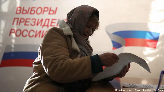 დამკვირვებლები რუსეთში მიმდინარე საპრეზიდენტო არჩევნებზე დარღვევებს აფიქსირებენ