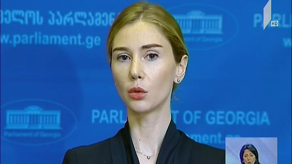საქართველოდან რუსი დიპლომატის გაძევებას პოლიტიკოსები ეხმაურებიან