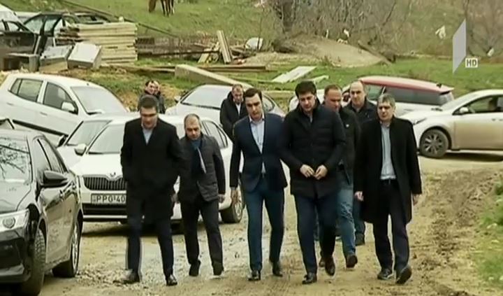 სოფელ დიღომში ქუჩების რეაბილიტაცია მიმდინარეობს