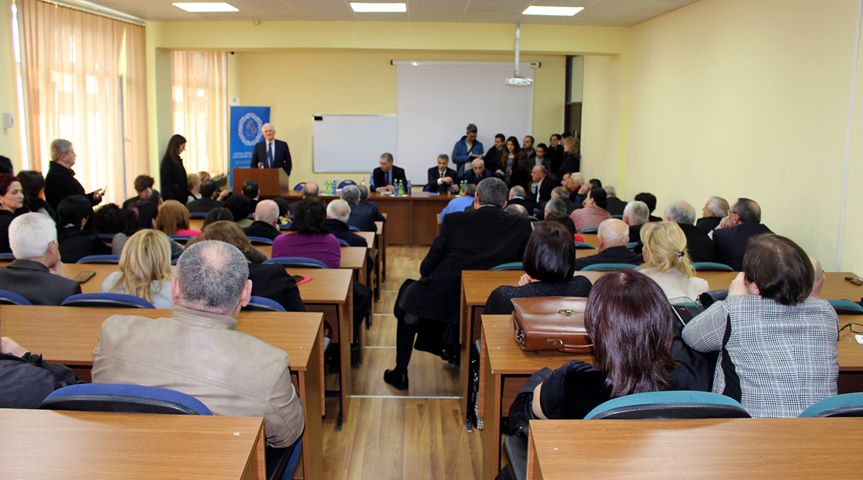 დავით სერგეენკო აჭარის სამედიცინო საზოგადოებას შეხვდა