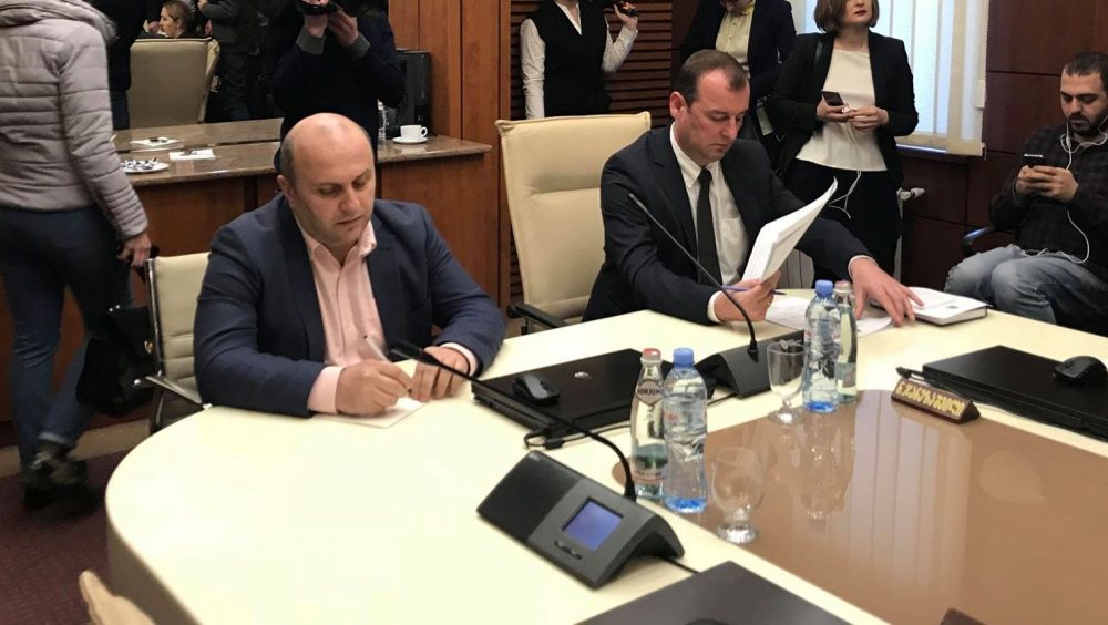 ირაკლი შავაძემ ერთსაათიანი შეხვედრის შემდეგ, იუსტიციის უმაღლესი საბჭოს სხდომა დატოვა