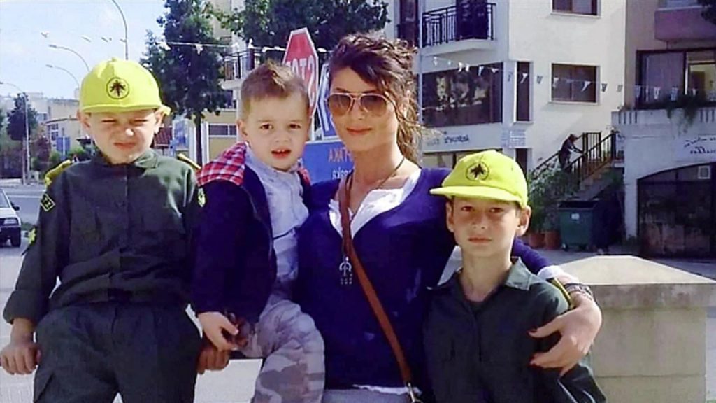 ძებნიდან მოხსნილი ოჯახი