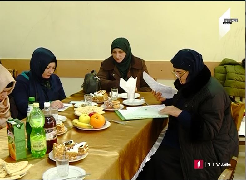 İslam aləmi Hz. Fatimeyi Zəhranın mövlud gününü qeyd etdi (VİDEO)
