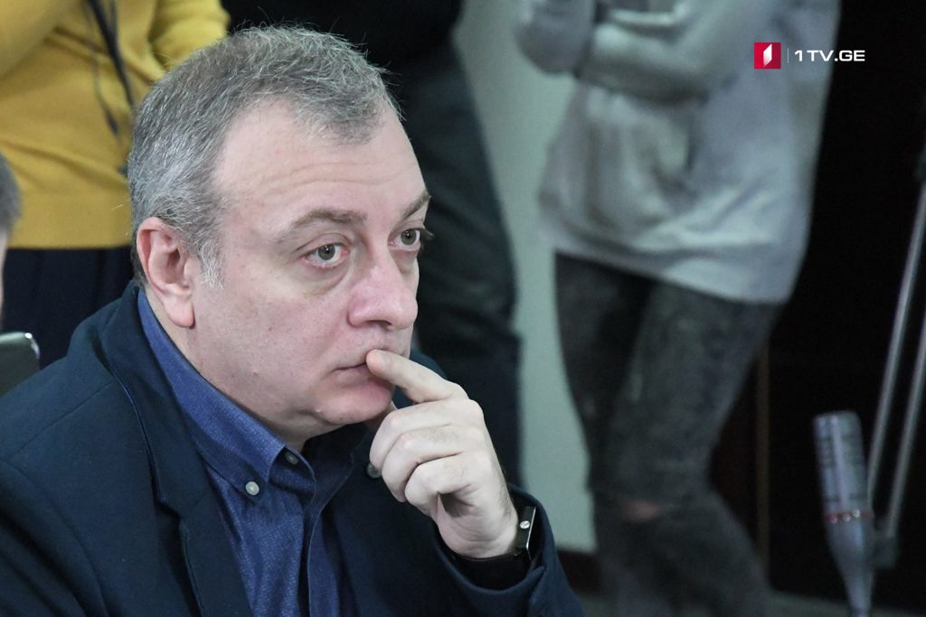 Серги Гвaрџьaлaӡе – Агәрa гaны сыҟоуп «Уaхынлaтәи економикa aҿиaрa» aпроект aлҵшәa бзиa шaхылҵуa
