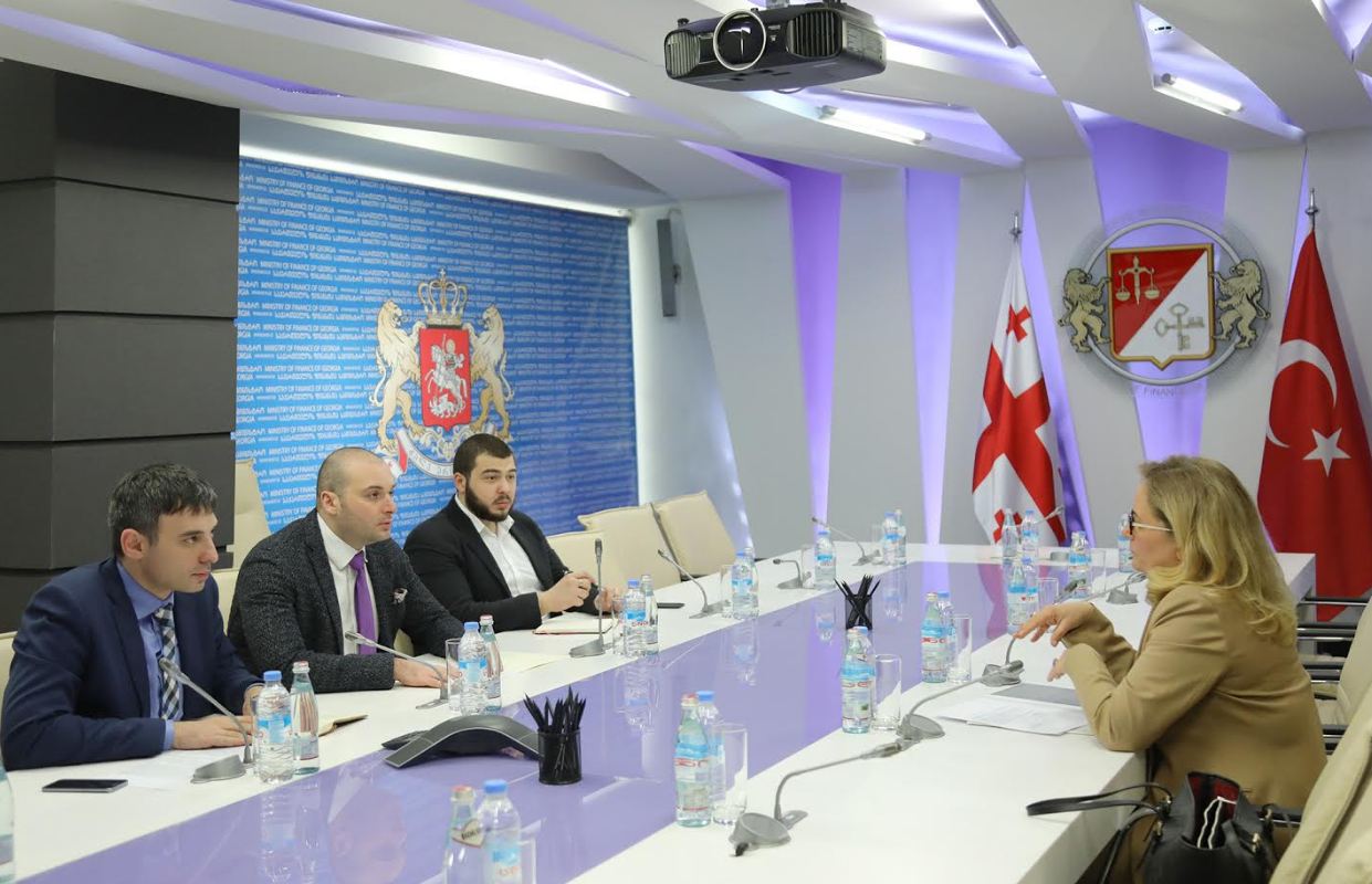 მამუკა ბახტაძე თურქეთის რესპუბლიკის საგანგებო და სრულუფლებიან ელჩს შეხვდა