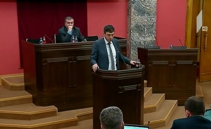 მსჯელობა საპენსიო რეფორმაზე პარლამენტში