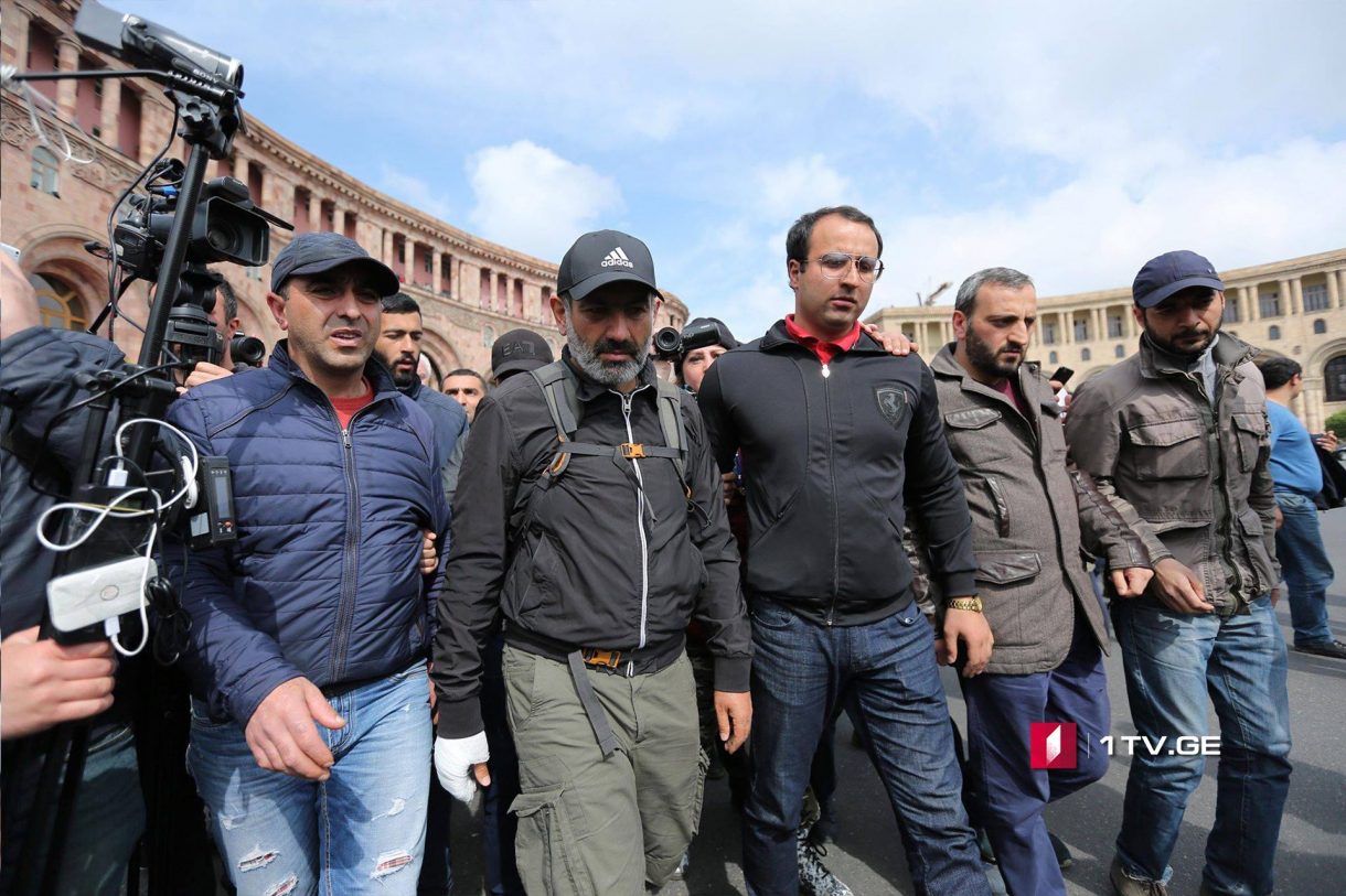 სომხეთის პოლიციაში ნიკოლ ფაშინიანის დაკავებას უარყოფენ