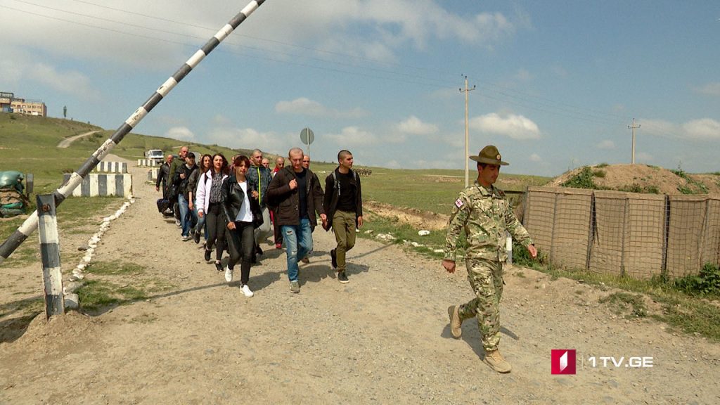 რეკრუტები