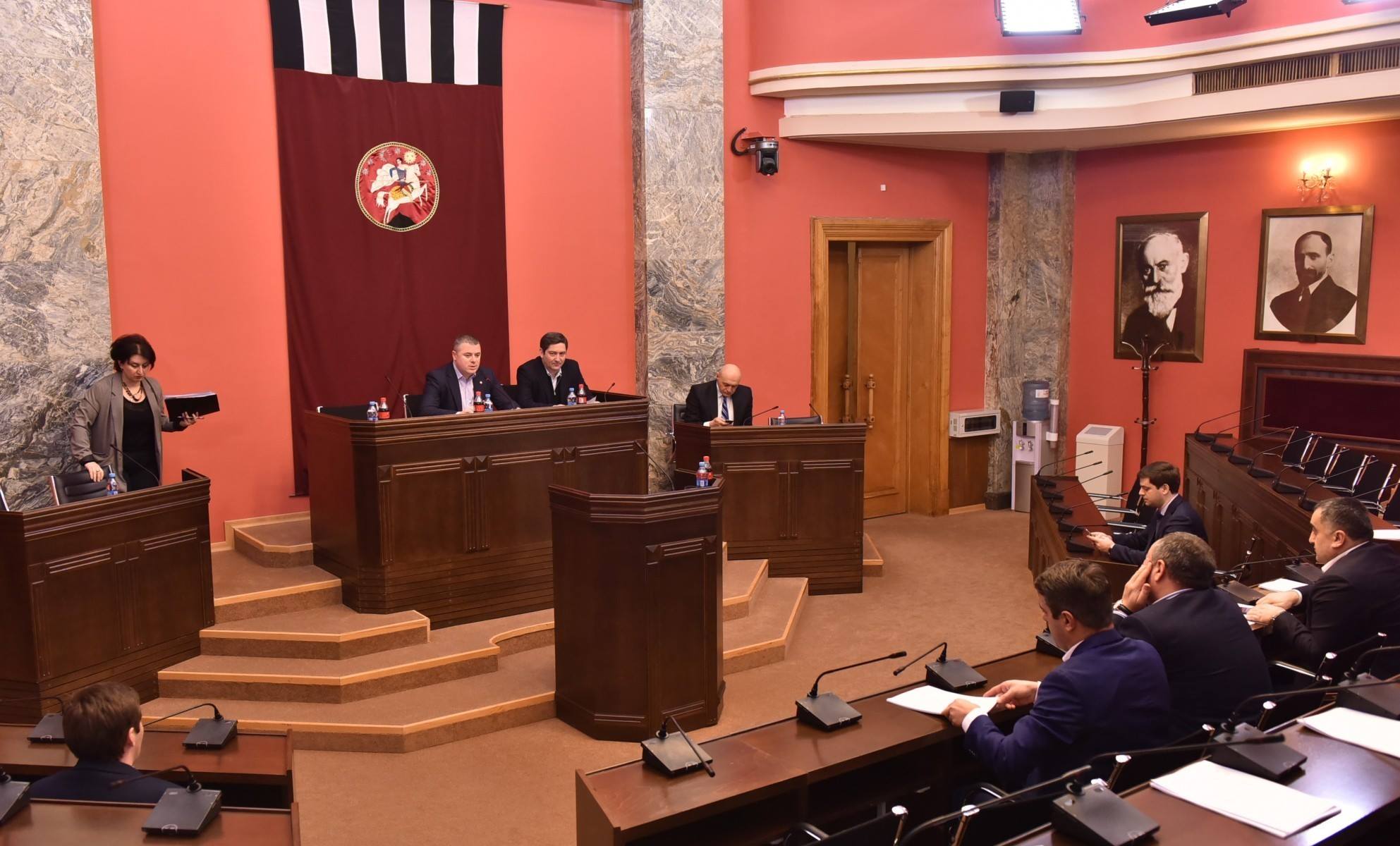 აგრარულ საკითხთა კომიტეტი მარტვილში გასვლით სხდომაზე ფაროსანას წინააღმდეგ ბრძოლის ღონისძიებებზე იმსჯელებს