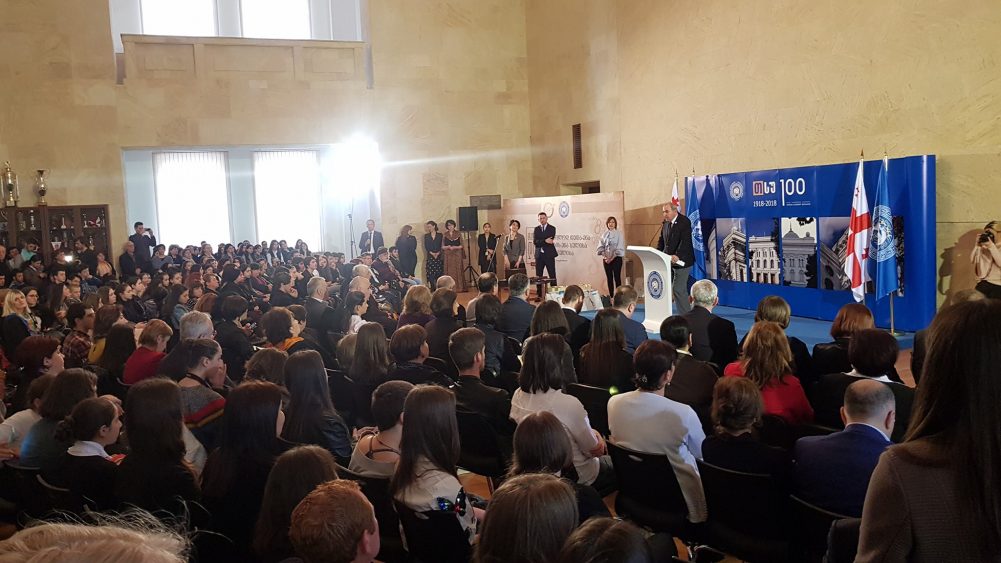 თსუ-ში სკოლის მოსწავლეთა კონკურსში, „გავუფრთხილდეთ მშობლიურ ენას“, გამარჯვებულები დააჯილდოეს