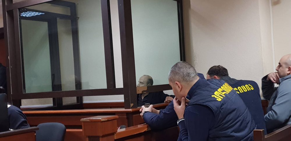 ნარკოდანაშაულში ბრალდებულ ირაკლი ქორიძის აღკვეთის ღონისძიებაზე სასამართლო მსჯელობს 