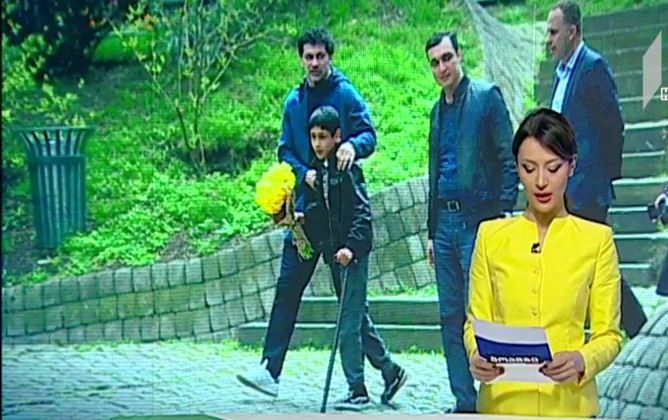 15 წლის გიგი ანთაძეს ბიზნესსაქმიანობისათვის მზიურის პარკში ჯიხური გადასცეს