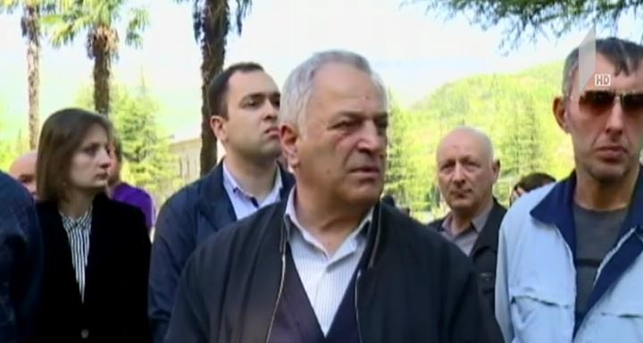 ტყიბულში მეშახტეების საპროტესტო აქცია მიმდინარეობს