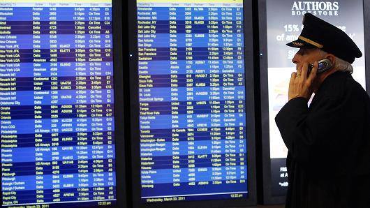 ევროპის აეროპორტების ნაწილმა მგზავრები ფრენების დაგვიანების შესახებ გააფრთხილა