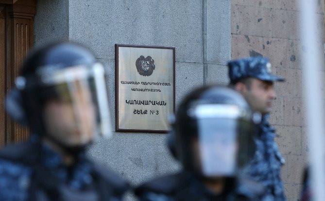 Son iki gün ərzində Yerevanda etiraz aksiyasının 100-ə qədər iştirakçısını yaxaladılar