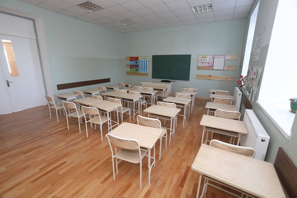 Axalkalakinin Kartikami kəndində reabilitasiya edilmiş yeni məktəb açıldı