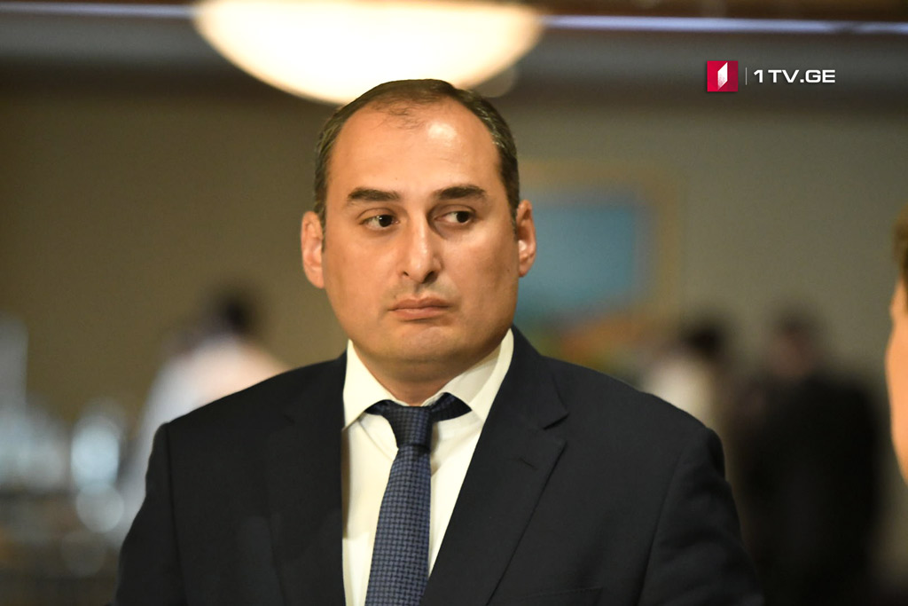 დიმიტრი ქუმსიშვილი - არანაირი შეხება არ მაქვს და არც არასდროს მქონია ხორავას ქუჩის ტრაგედიასთან, რაც ელისო კილაძემ დაწერა, არის უაღრესად დიდი სიბინძურე