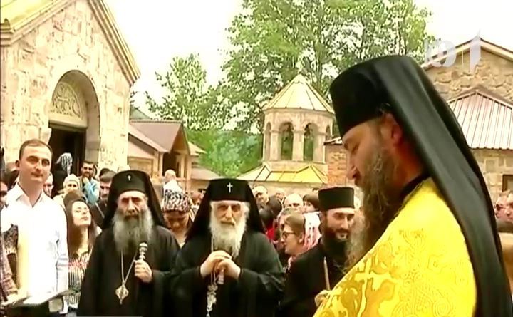 სოფელ ჩქუმში ლომისის წმინდა გიორგის სახელობის სამონასტრო კომპლექსი ეკურთხა